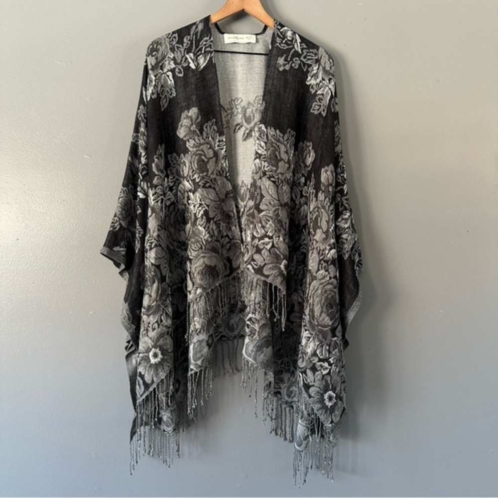 Abercrombie & Fitch Fringe Bottom Shawl | Black + Grey‎